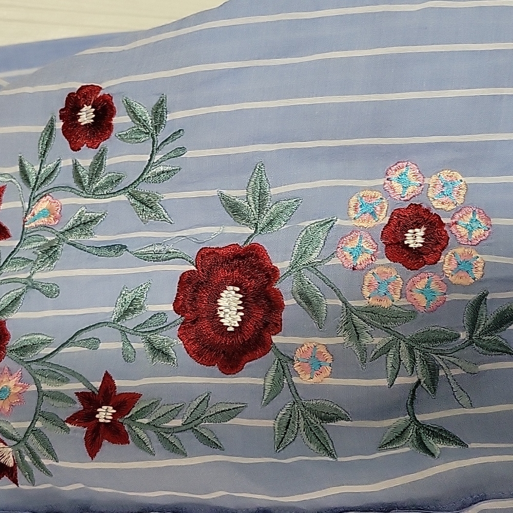 Pixley Embroidered button down - Picture 3 of 5